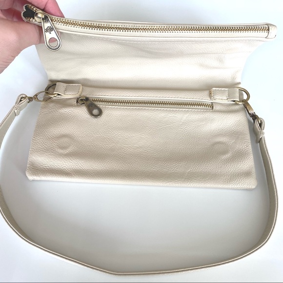 NEW ⬇️ 💲- MULBERRY CLUTCH at an amazing price! - Picture 3 of 4